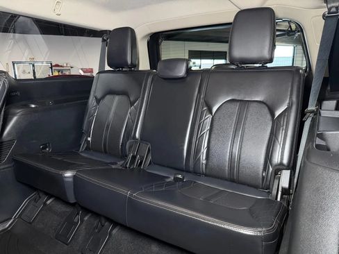 Used 2019 Ford Expedition Max Platinum AWD/4WD image 24