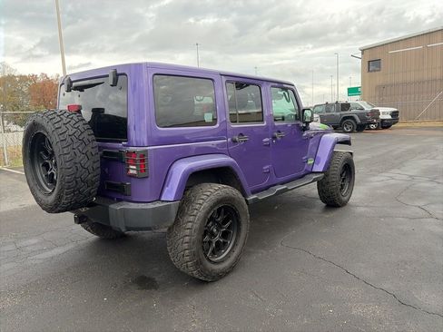 Used 2018 Jeep Wrangler Unlimited Sahara image 7
