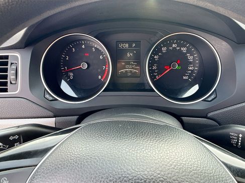 Used 2017 Volkswagen Jetta S image 35