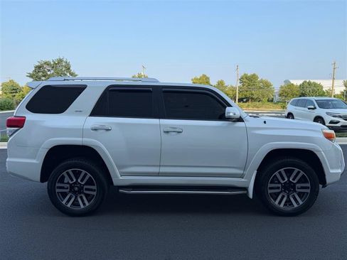 Used 2011 Toyota 4Runner SR5 AWD/4WD image 15