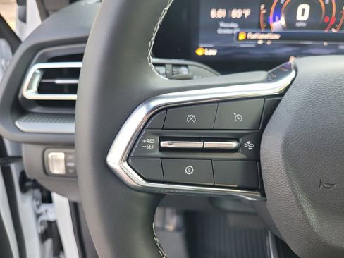 New 2026 Chevrolet Traverse LT w/ LPO, Floor Liner Package image 35