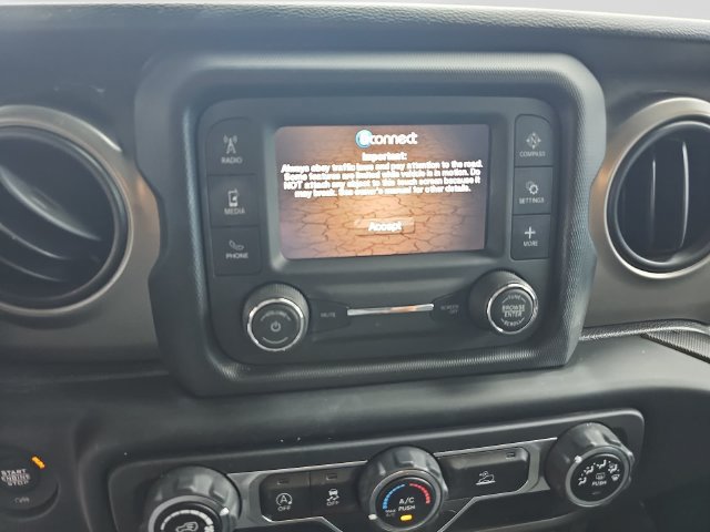 Used 2021 Jeep Wrangler Unlimited Sport AWD/4WD image 21