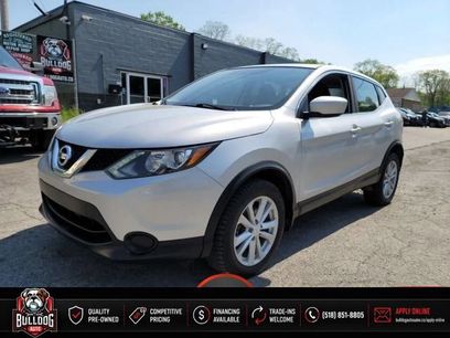 Used 2017 Nissan Rogue Sport S w/ S Appearance Package