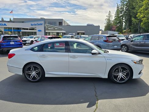 Used 2021 Honda Accord Touring image 12
