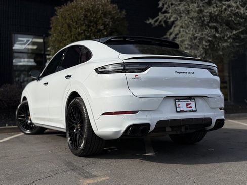 Used 2023 Porsche Cayenne GTS image 20