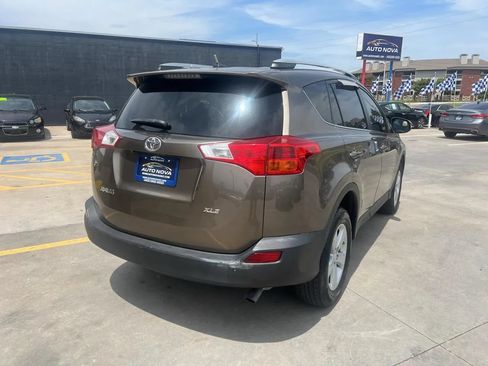 Used 2013 Toyota RAV4 XLE FWD image 8