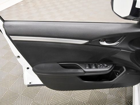 Certified 2020 Honda Civic EX image 13