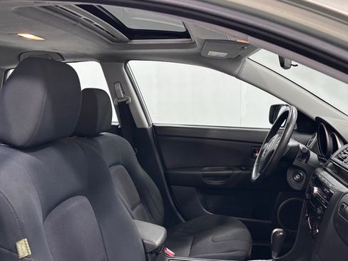 Used 2009 MAZDA MAZDA3 s Touring FWD image 19
