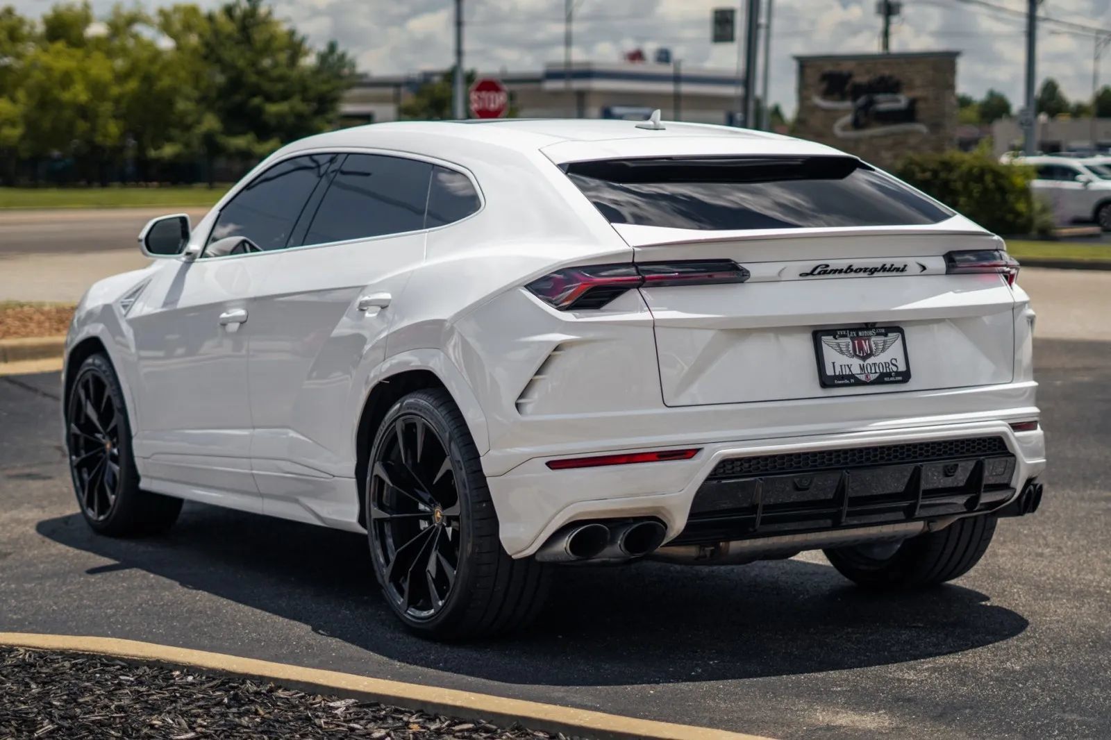 Used 2021 Lamborghini Urus AWD/4WD image 6