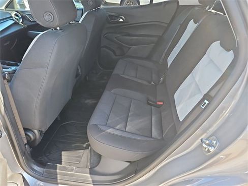 Used 2024 Chevrolet Trax LS w/ LS Convenience Package image 21