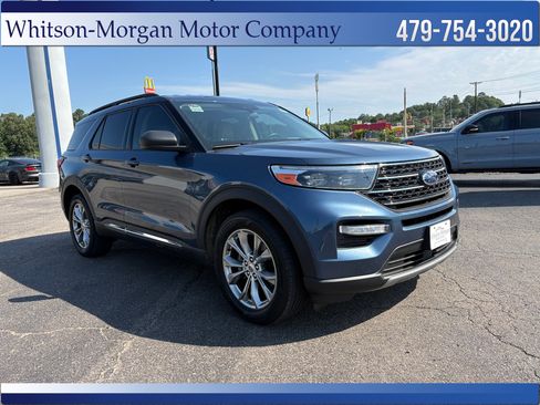 Used 2020 Ford Explorer XLT w/ Equipment Group 202A AWD/4WD image 3