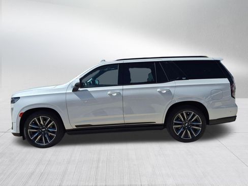 Used 2022 Cadillac Escalade Sport Platinum AWD/4WD image 2