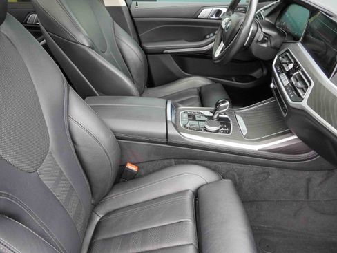 Certified 2022 BMW X7 xDrive40i w/ Premium Package image 12