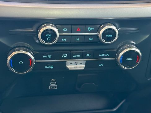 Used 2025 Ford F150 XLT w/ Equipment Group 301A Standard AWD/4WD image 28