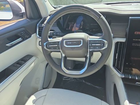 New 2026 GMC Acadia Denali w/ Super Cruise Package FWD image 16