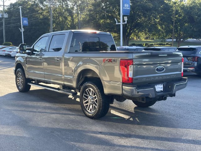 Used 2019 Ford F250 Lariat w/ Lariat Value Package AWD/4WD image 4
