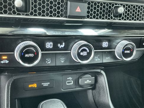 Certified 2024 Honda Civic EX image 26