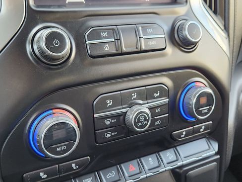 Used 2023 Chevrolet Silverado 2500 LT w/ Convenience Package image 22