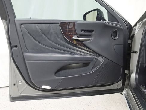 Used 2021 Lexus LS 500 AWD w/ Luxury Package image 34