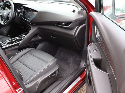 Used 2023 Buick Envision Avenir image 48