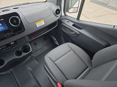 New 2026 Mercedes-Benz Sprinter 2500 image 23