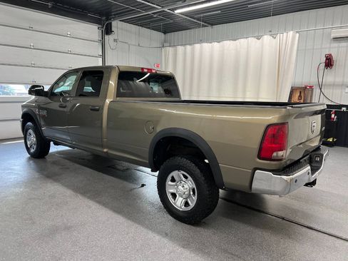 Used 2014 RAM 2500 Tradesman w/ Chrome Appearance Group AWD/4WD image 6