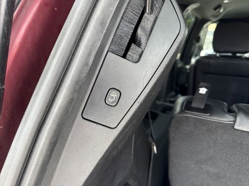 Used 2019 Dodge Grand Caravan GT image 27
