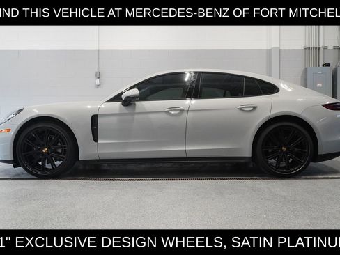 Used 2018 Porsche Panamera 4 image 3