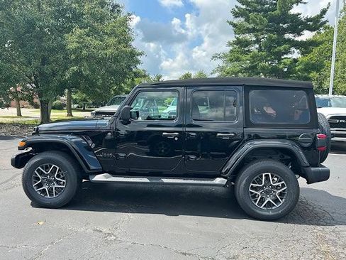 New 2025 Jeep Wrangler Unlimited Sahara AWD/4WD image 6