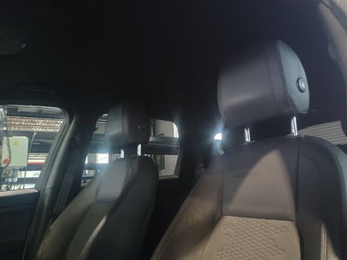 Used 2019 Land Rover Discovery Sport SE AWD/4WD image 14