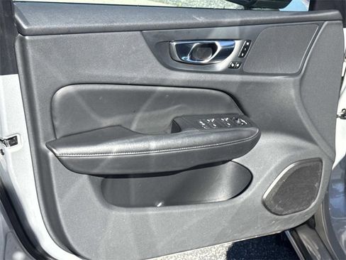 Used 2024 Volvo S60 B5 Plus image 20