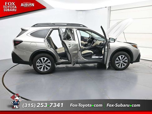 Used 2020 Subaru Outback Premium AWD/4WD image 39