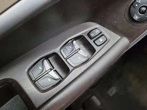 Used 2018 Hyundai Santa Fe Sport w/ Cargo Package AWD/4WD image 27