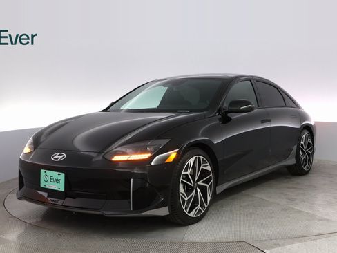 Used 2023 Hyundai Ioniq 6 Limited image 2