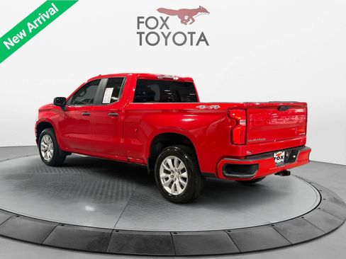 Used 2019 Chevrolet Silverado 1500 Custom w/ Custom Value Package AWD/4WD image 4