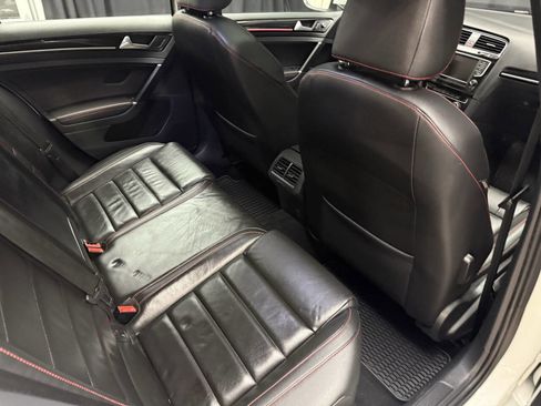 Used 2016 Volkswagen GTI SE w/ Driver Assistance Package image 21