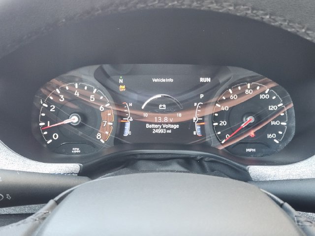 Used 2025 Jeep Compass Latitude AWD/4WD image 7