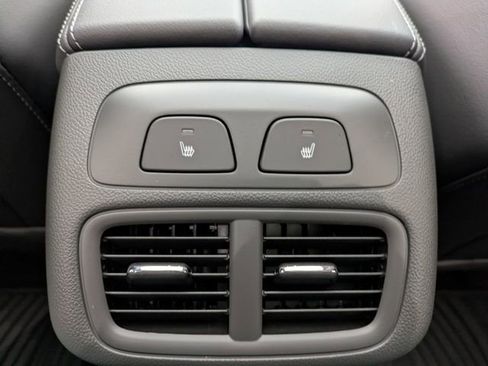 New 2026 Buick Envision Avenir image 17