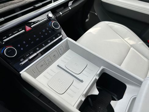 Used 2024 Hyundai Santa Fe Calligraphy image 15