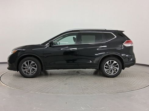 Used 2016 Nissan Rogue SL w/ SL Premium Package image 2