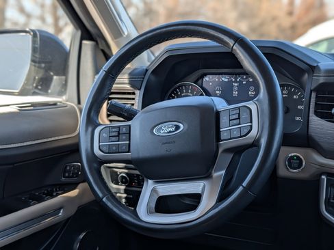 Used 2024 Ford Expedition Max Limited image 15