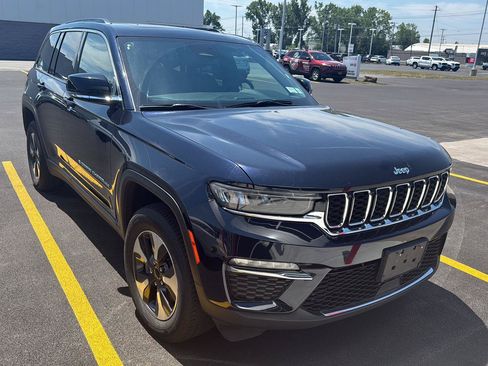 Used 2024 Jeep Grand Cherokee Limited 4xe AWD/4WD image 2