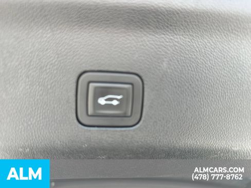 Used 2025 Chevrolet Tahoe LT AWD/4WD image 22