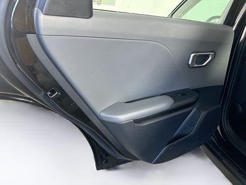Used 2025 Kia K4 FWD image 25