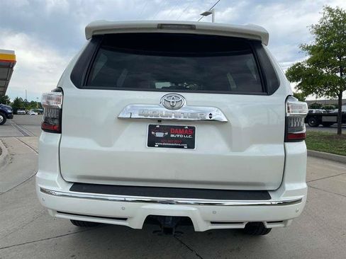 Used 2018 Toyota 4Runner Limited AWD/4WD image 23