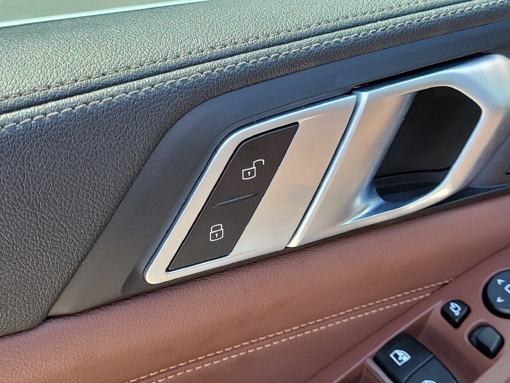 Used 2020 BMW X5 sDrive40i RWD image 19
