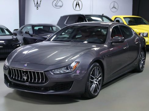 Used 2018 Maserati Ghibli image 8
