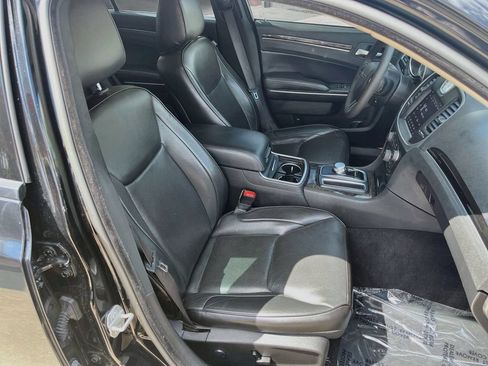 Used 2023 Chrysler 300 Touring L w/ Popular Equipment Group AWD/4WD image 30