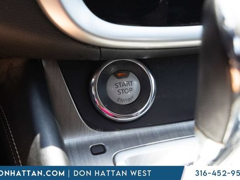 Used 2018 Nissan Murano SV FWD image 17