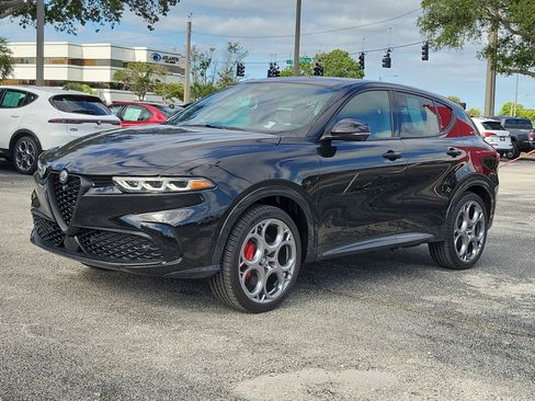 Used 2024 Alfa Romeo Tonale Ti AWD/4WD image 2